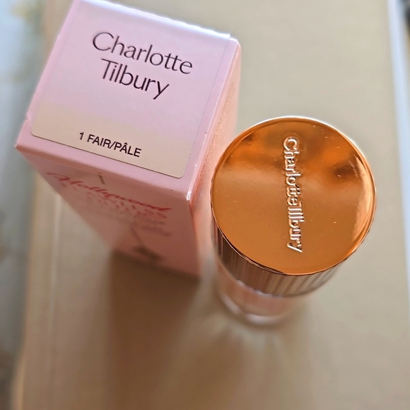 Charlotte Tilbury Hollywood Flawless Filter In 1 FAIR - NEW - Picture 5 of 16